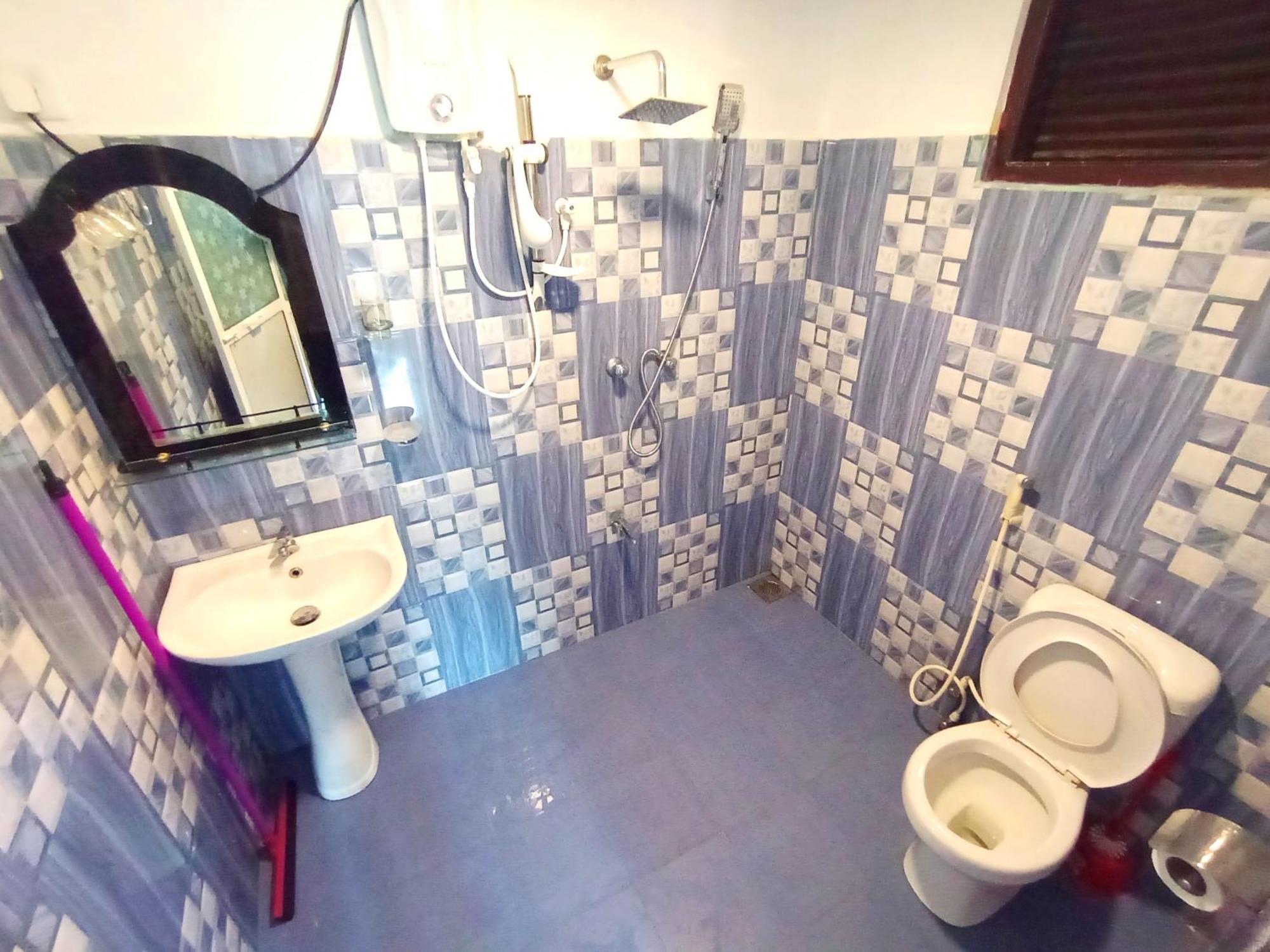 Ramesh Guesthouse Mirissa Ngoại thất bức ảnh