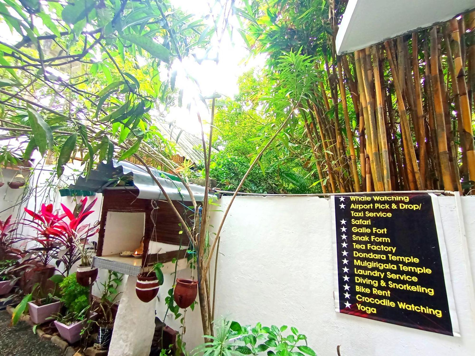 Ramesh Guesthouse Mirissa Ngoại thất bức ảnh
