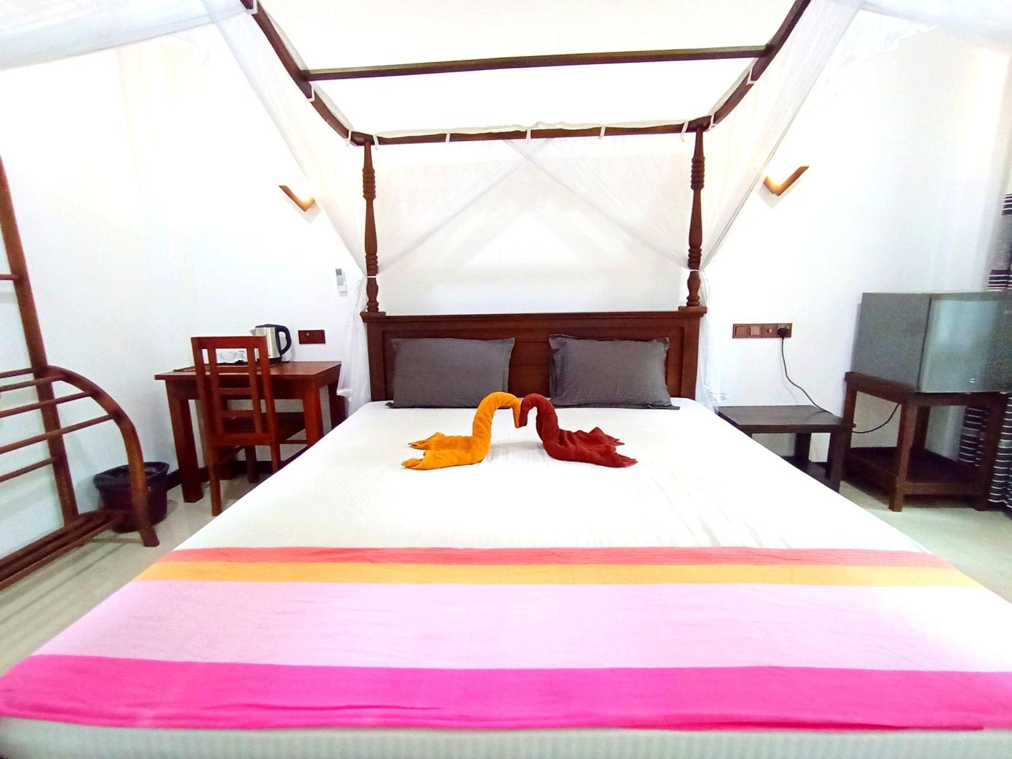 Ramesh Guesthouse Mirissa Ngoại thất bức ảnh