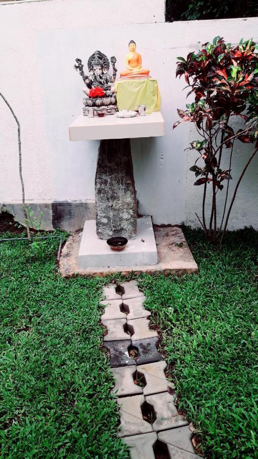 Ramesh Guesthouse Mirissa Ngoại thất bức ảnh